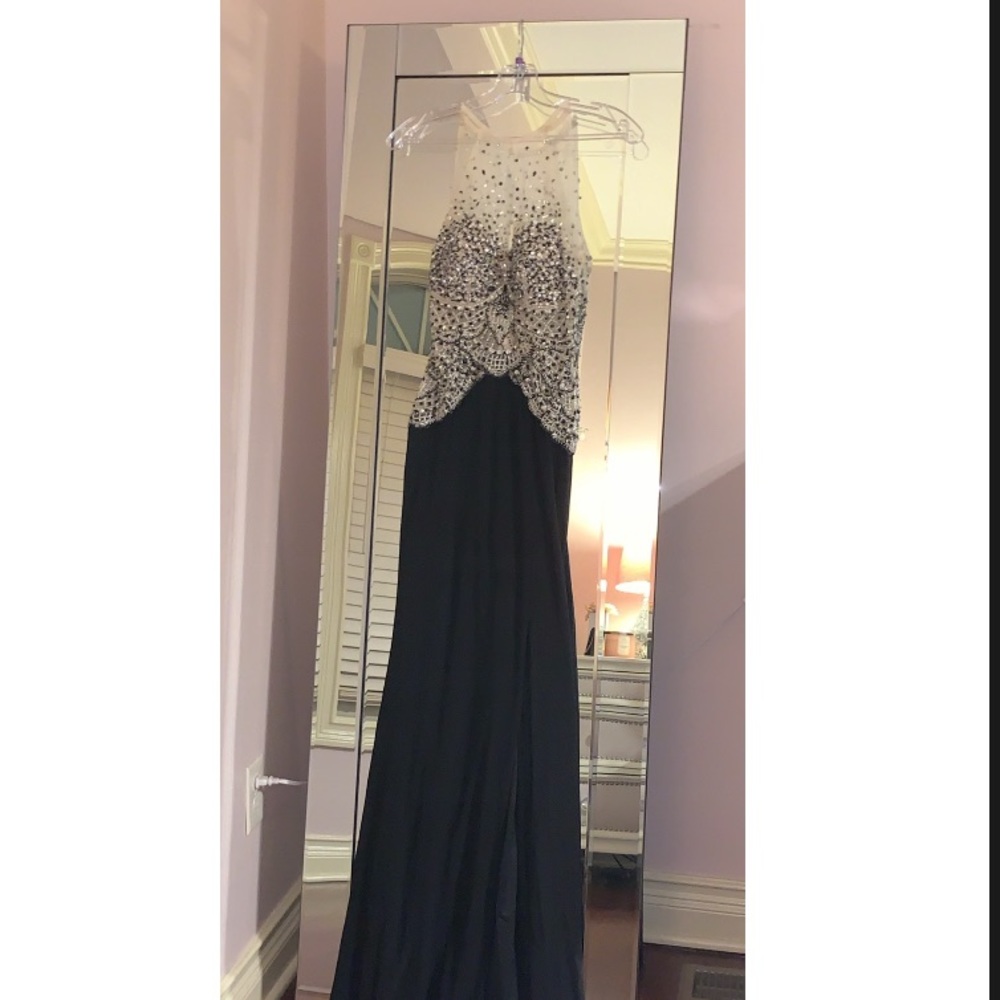 GOWN